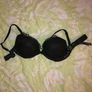 victoria’s secret black bombshell push-up bra